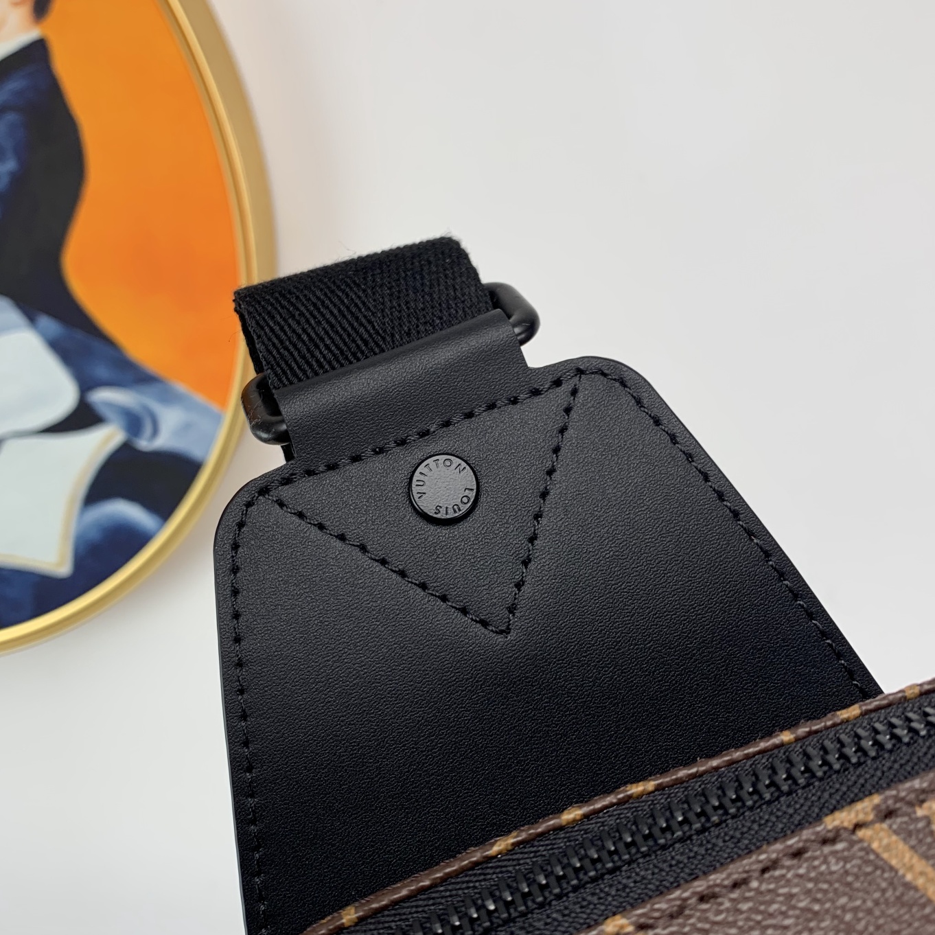 Louis Vuitton Avenue Sling Bag - Image 5