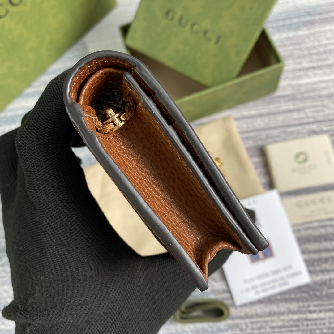 Elegant Compact Cardholder – Premium Luxury Style Wallet for Women - Image 3