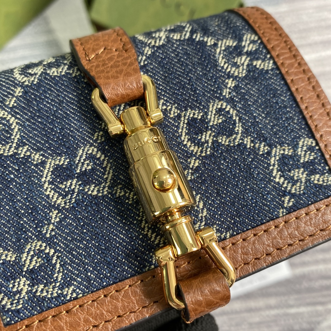 Elegant Compact Cardholder – Premium Luxury Style Wallet for Women - Image 9