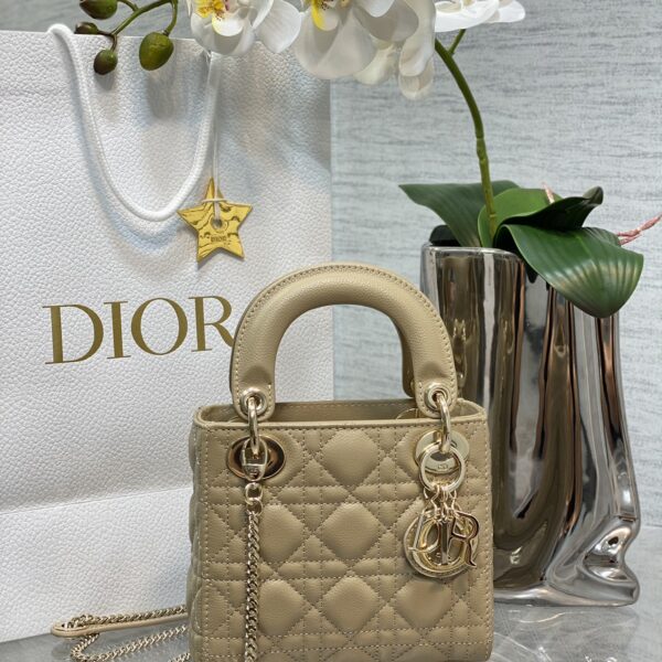 L’Oréal Three-Compartment Natural Tone Structured Handbag