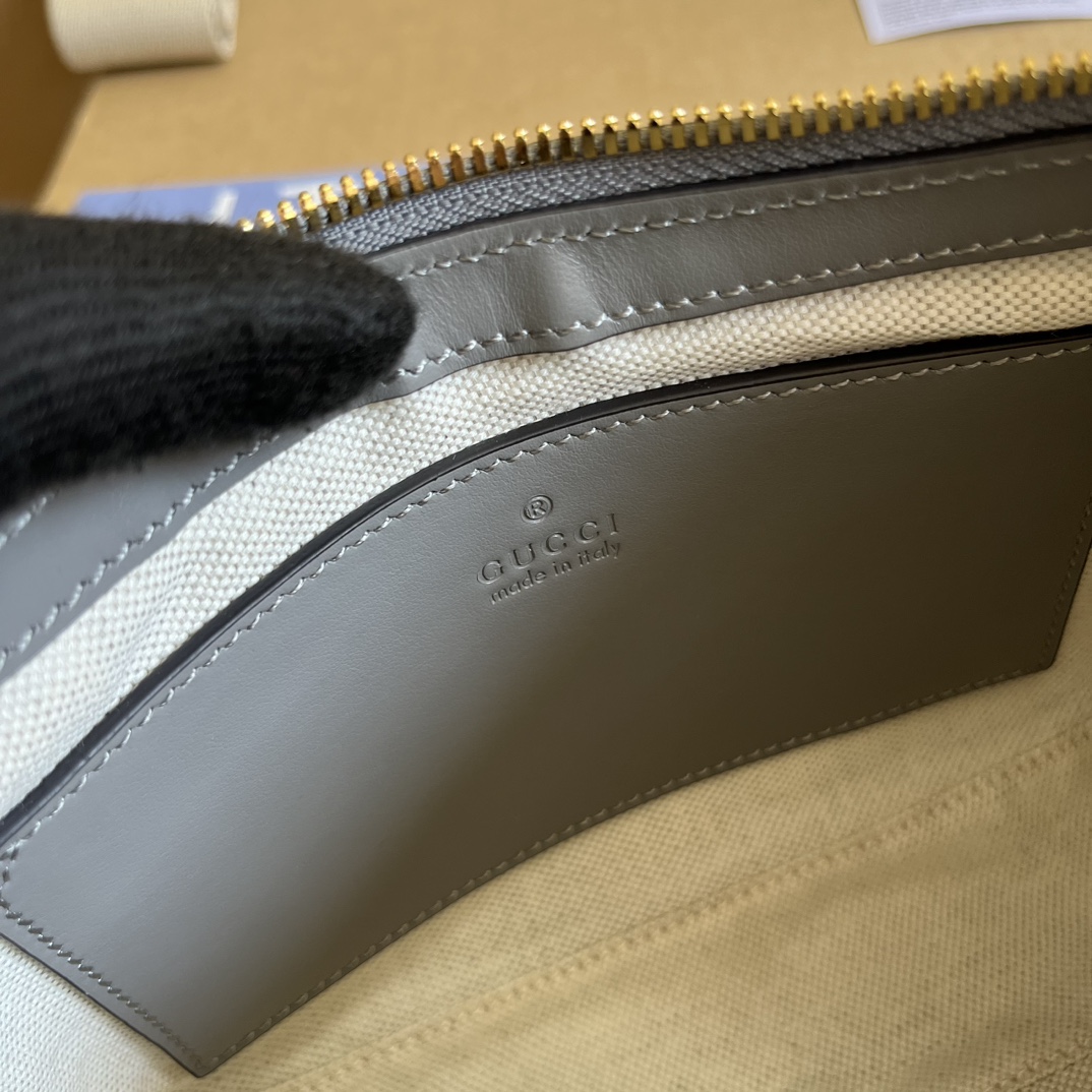 Grey Embossed Matelassé Style Quilted Leather Shoulder Bag - Image 2