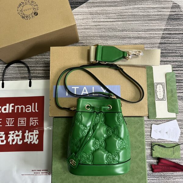 Elegant Quilted Leather Mini Bucket Bag for Women – Premium Designer Style