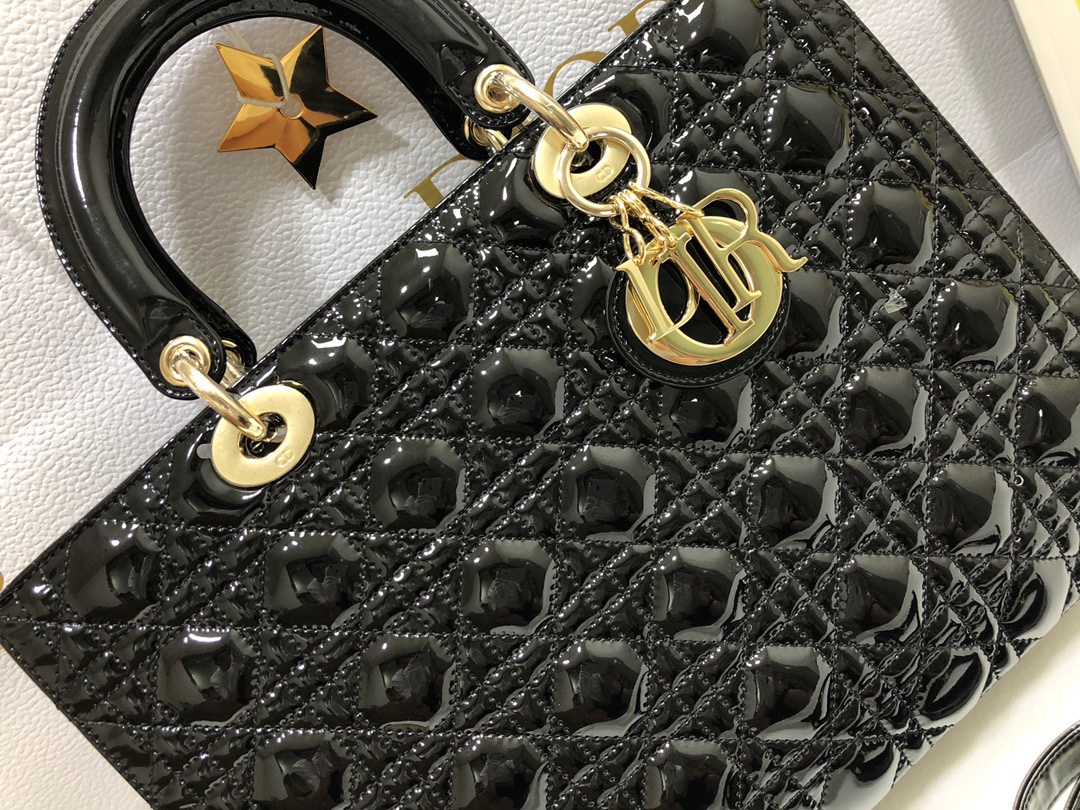 Elegant 7-Compartment Patent Leather Flap Handbag for Women - Image 5