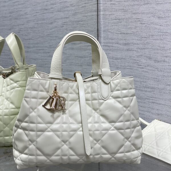 Elegant Medium White Luxury Bag – In Stock Edition