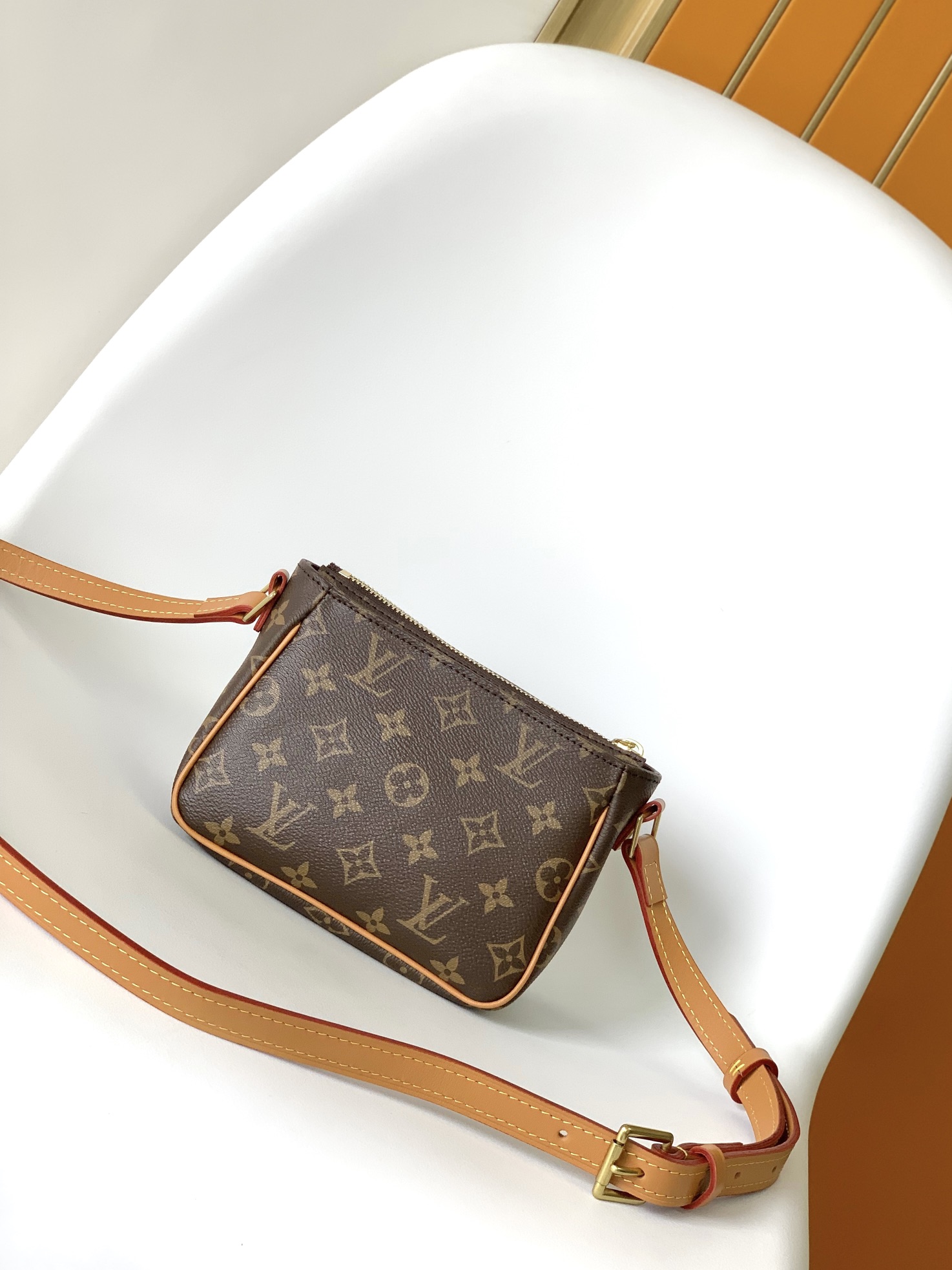 M51165 Premium Small Square Shoulder Bag for Women – Elegant Compact Handbag - Image 3