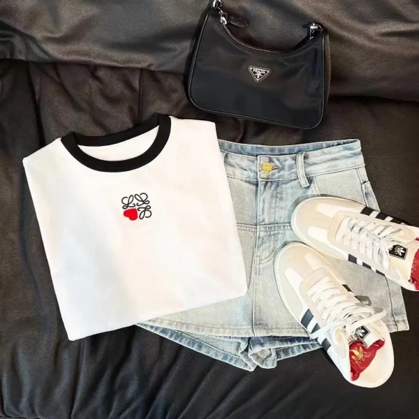 Sketch Style Love Wording With Heart Detail Graphic T-Shirt - Image 2