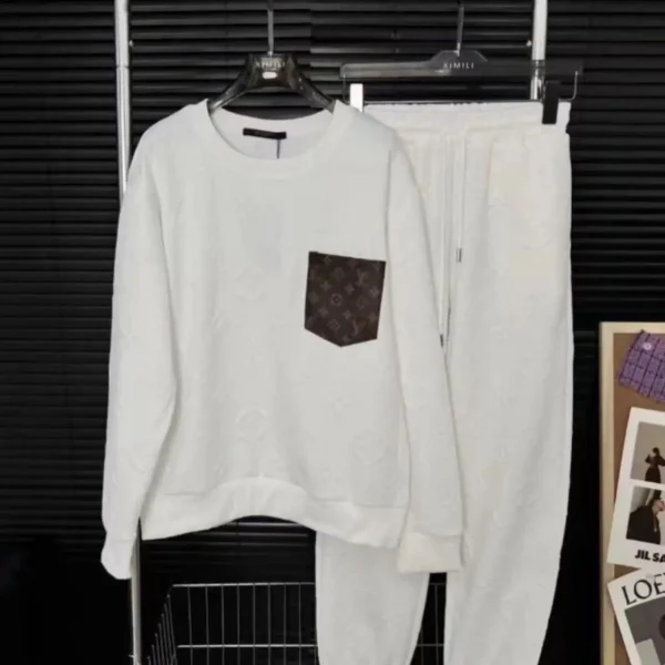 Louis Vuitton Logo Casual Tracksuit - Image 3