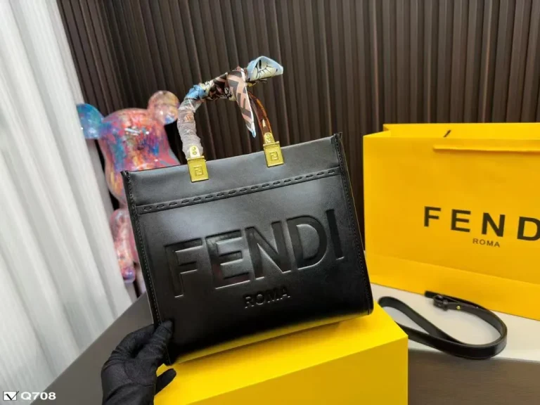 Fendi Sunshine Shopper Leather Tote Bag